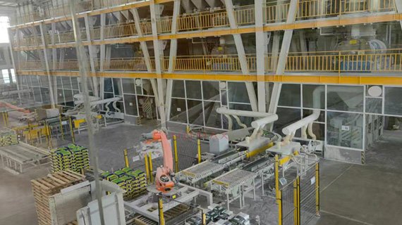 Líneas de adhesivos para baldosas y revestimientos de acabado YG